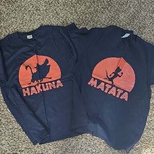 Gildan Hakuna Matata T-Shirt - Navy and Orange